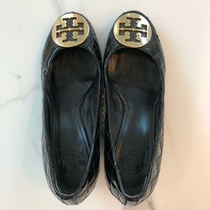 Great confusion Tory Burch quilted sally wedge